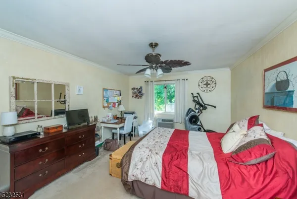 $2,600 | 305 Federal Hill Road, Pompton Lakes, NJ 07442