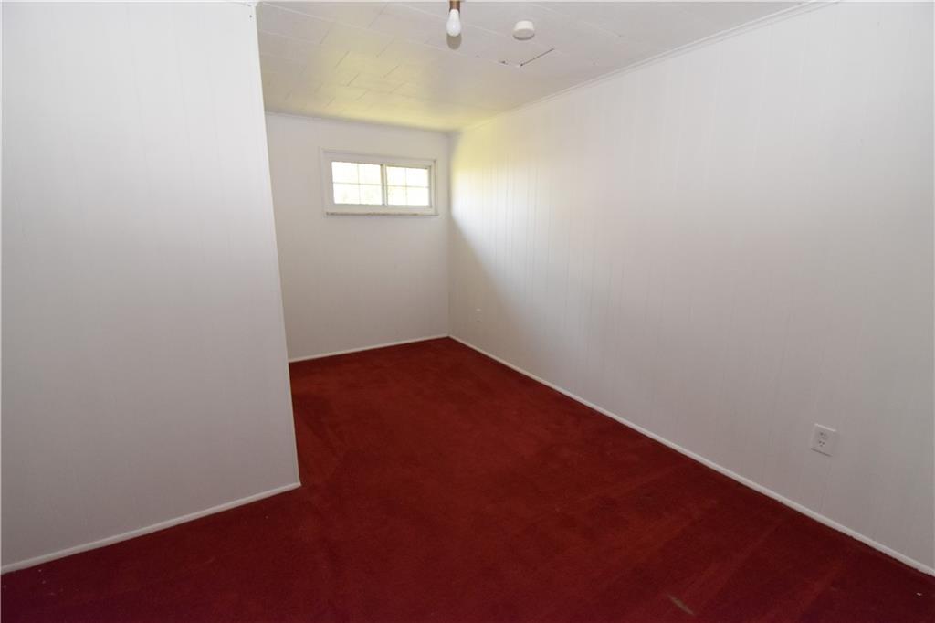 223 Nantucket Drive Pittsburgh, PA 15236 - Photo 14 of 25 an empty room with a window