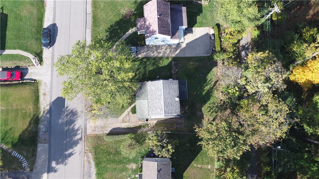 223 Nantucket Drive Pittsburgh, PA 15236 - Photo 24 of 25 an aerial view of a house with a yard and garden