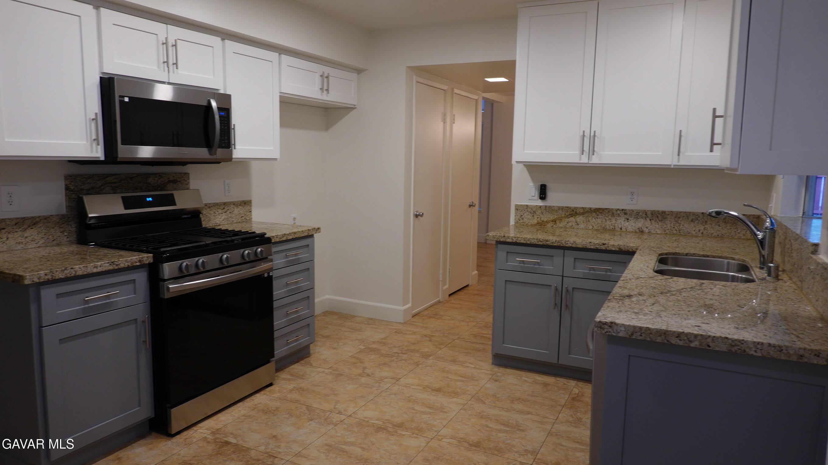 3154 Paxton Avenue Palmdale, CA 93551 - Photo 6 of 23 DSC01237