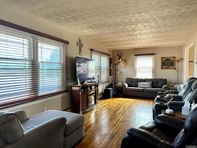 $269,900 | 116 West Heath Street, Rawlins, WY 82301