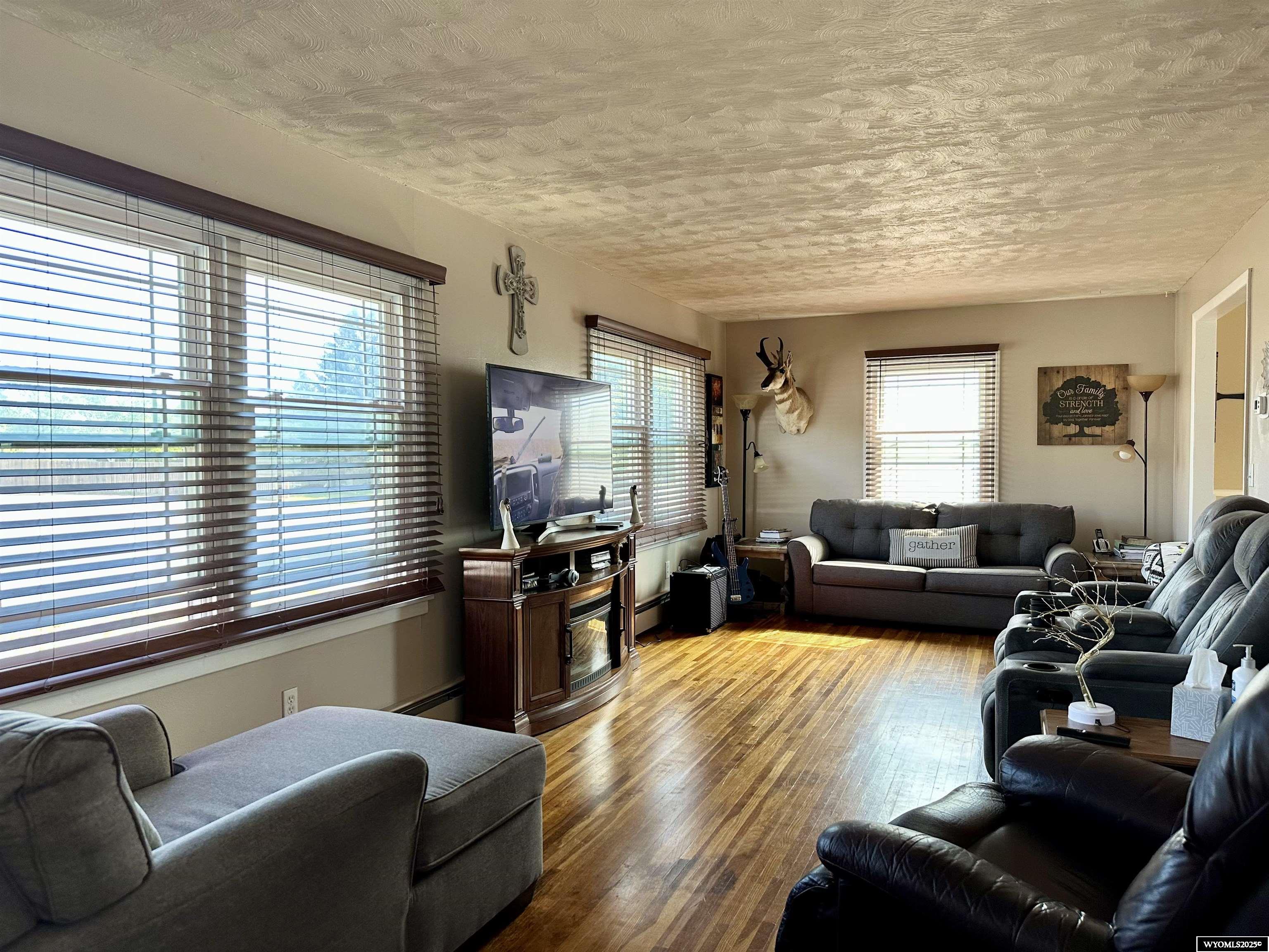 116 West Heath Street Rawlins, WY 82301 - Photo 6 of 28