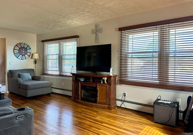 $269,900 | 116 West Heath Street, Rawlins, WY 82301