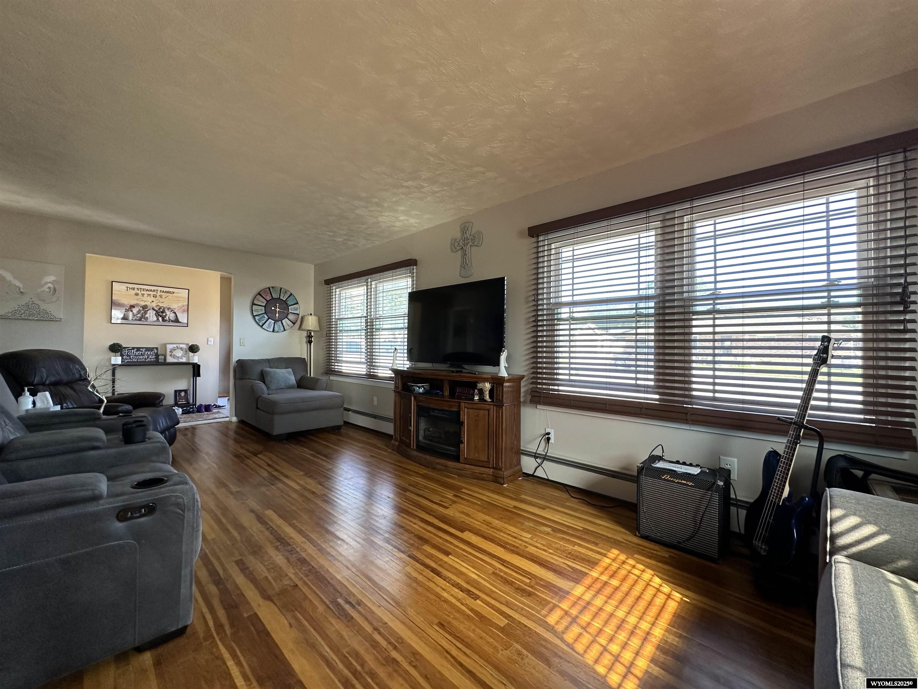 116 West Heath Street Rawlins, WY 82301 - Photo 8 of 28