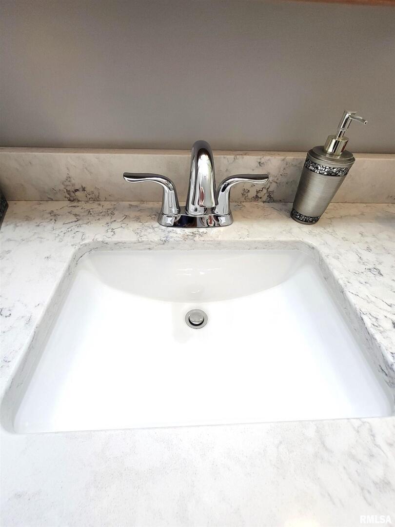 2753 North Stanford Road Flora, IL 62839 - Photo 52 of 99