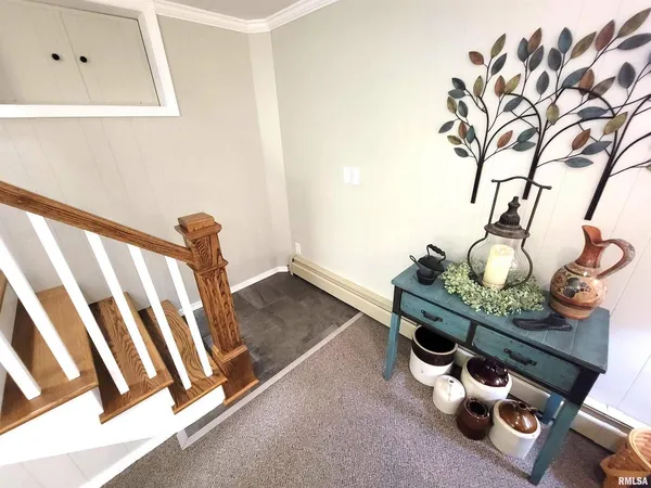 $399,000 | 2753 North Stanford Road, Flora, IL 62839