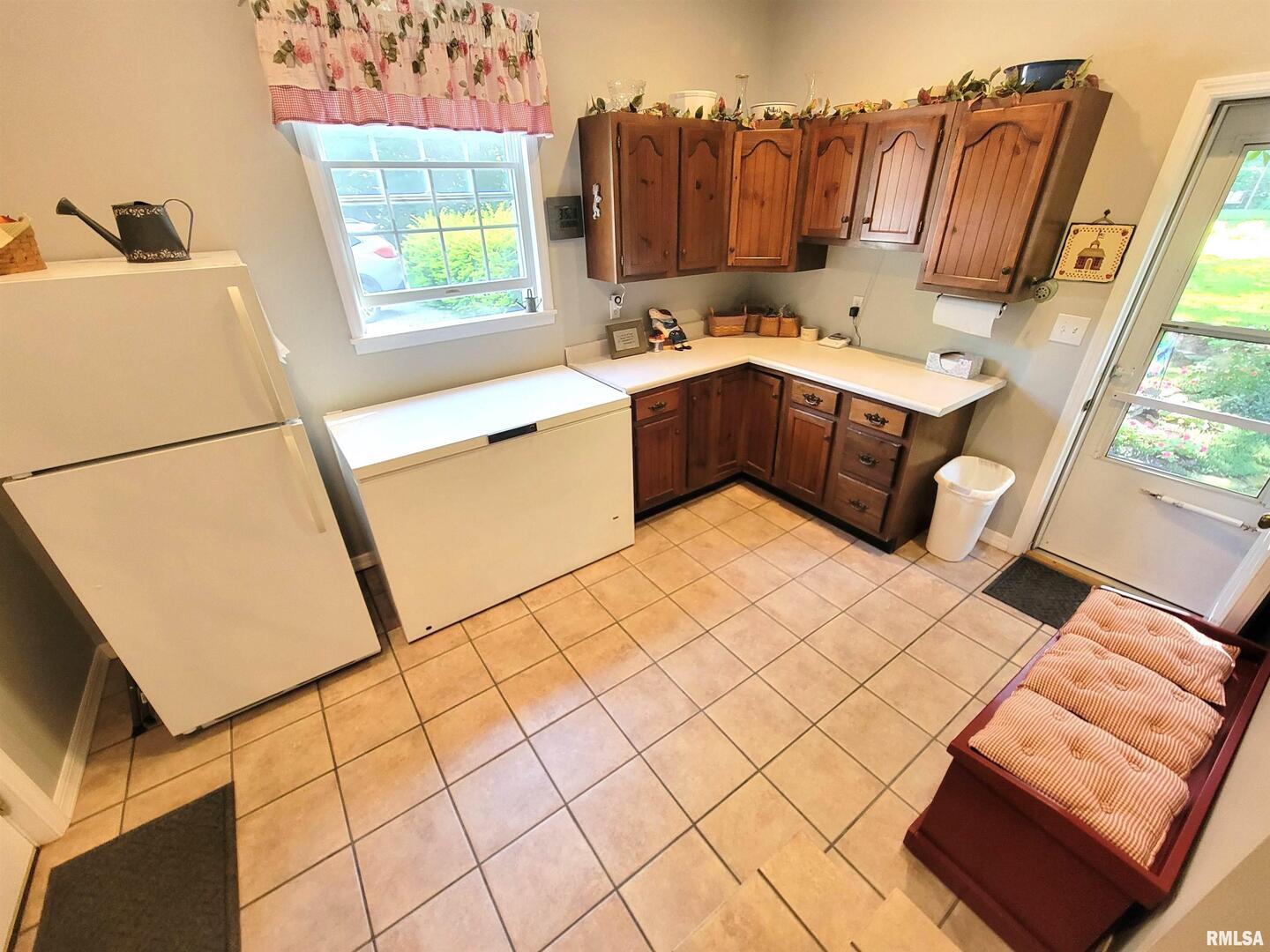 2753 North Stanford Road Flora, IL 62839 - Photo 68 of 99