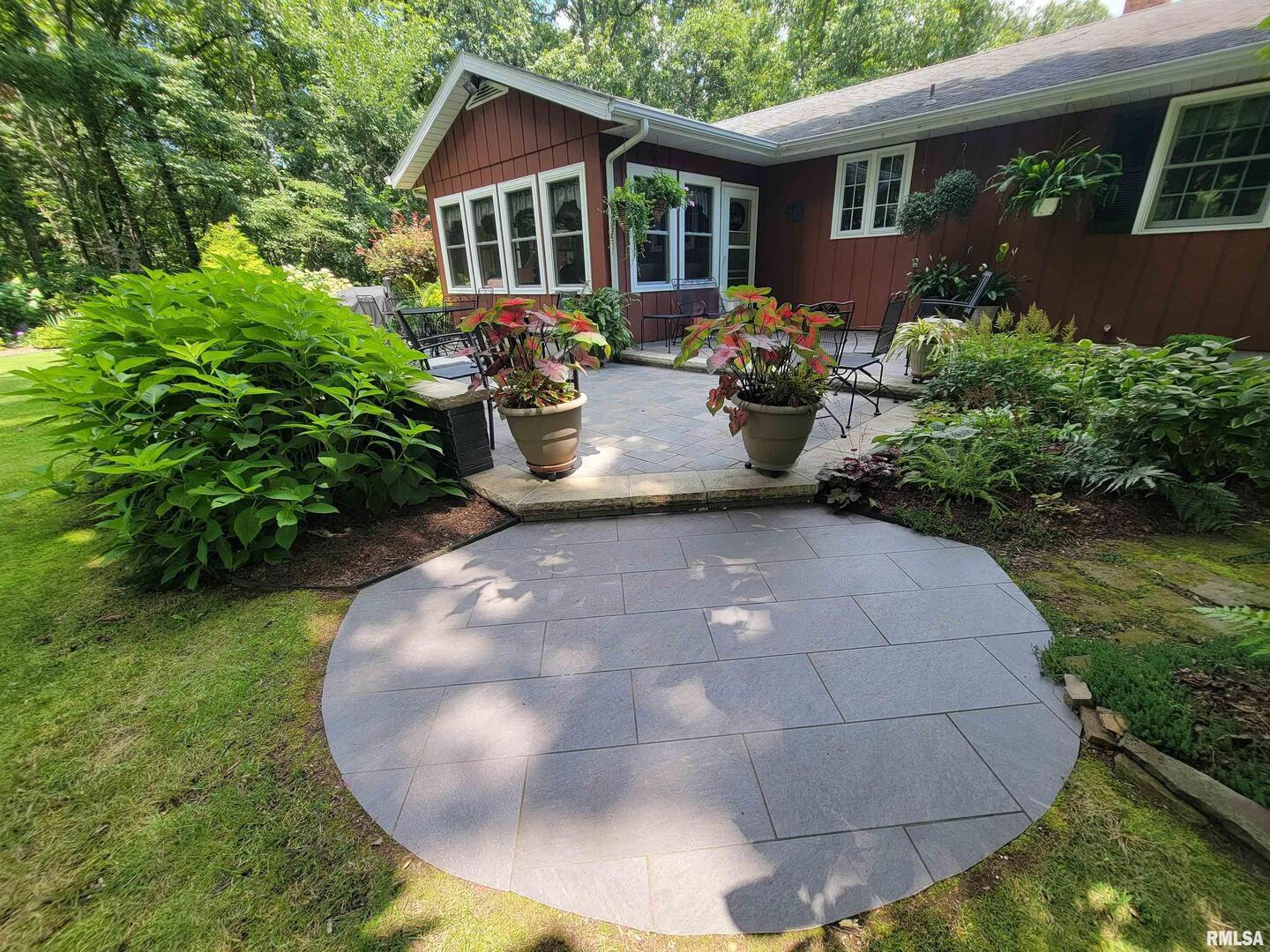 2753 North Stanford Road Flora, IL 62839 - Photo 10 of 99