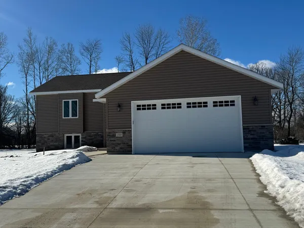 $418,000 | 1310 Greenleaf Road, Owatonna, MN 55060