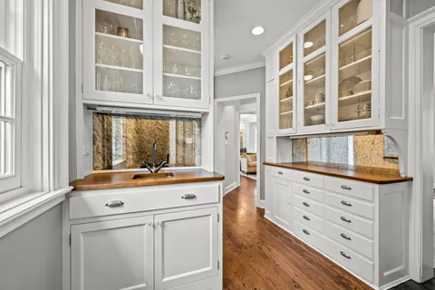 $2,895,000 | 865 Church Street, Lake Forest, IL 60045