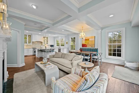 $2,895,000 | 865 Church Street, Lake Forest, IL 60045