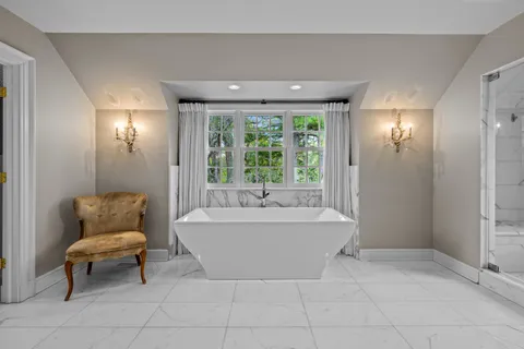 $2,895,000 | 865 Church Street, Lake Forest, IL 60045
