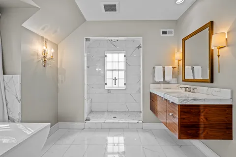 $2,895,000 | 865 Church Street, Lake Forest, IL 60045