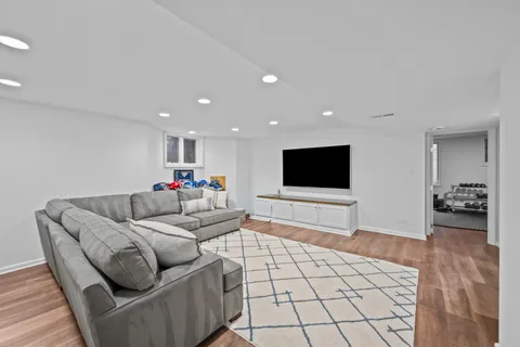 $2,895,000 | 865 Church Street, Lake Forest, IL 60045