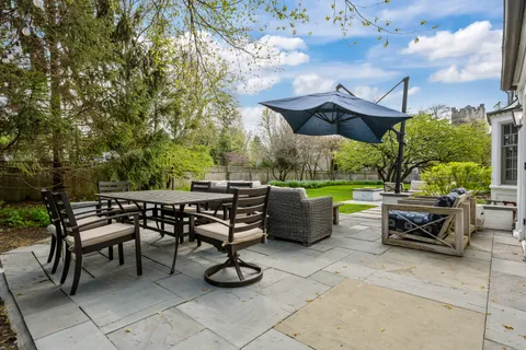 $2,895,000 | 865 Church Street, Lake Forest, IL 60045
