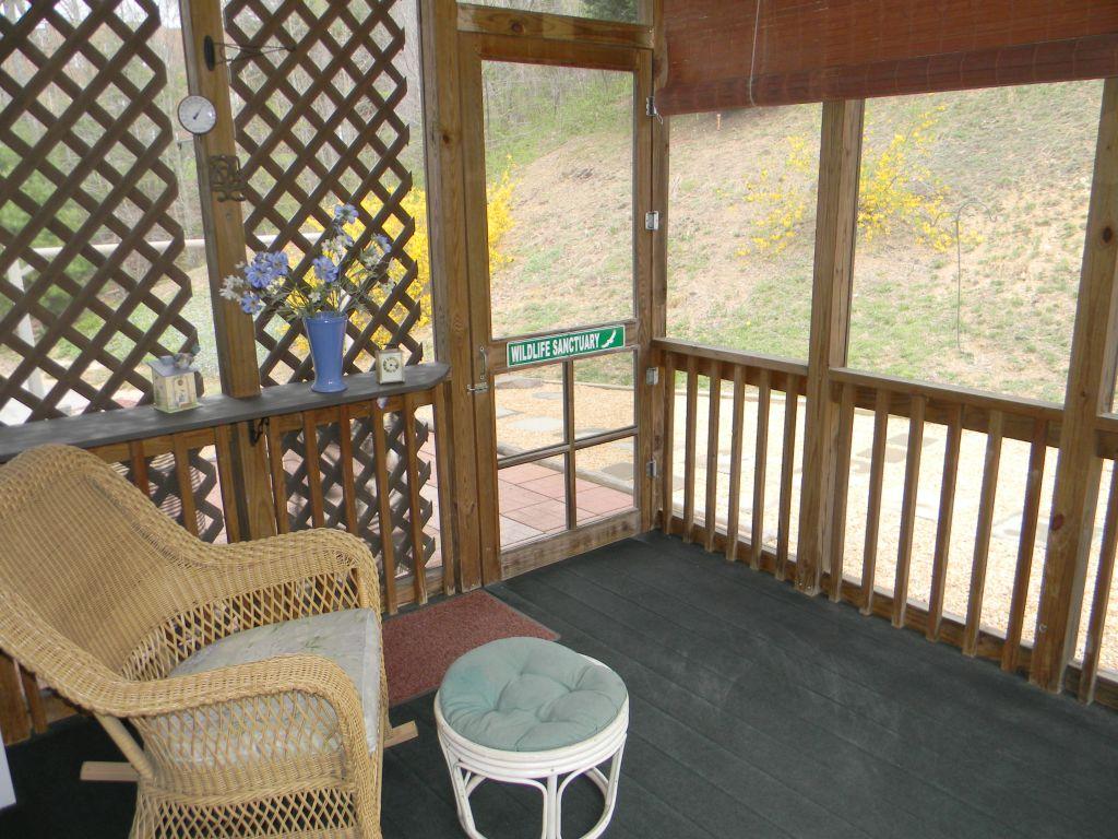 3116 McVitty Road Roanoke, VA 24018 - Photo 14 of 36 Screened Porch