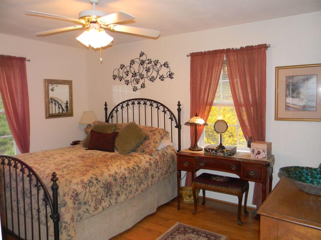 3116 McVitty Road Roanoke, VA 24018 - Photo 16 of 36 Master Bedroom