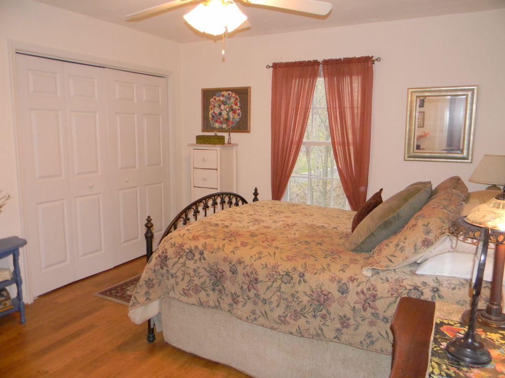 3116 McVitty Road Roanoke, VA 24018 - Photo 17 of 36 Master Bedroom