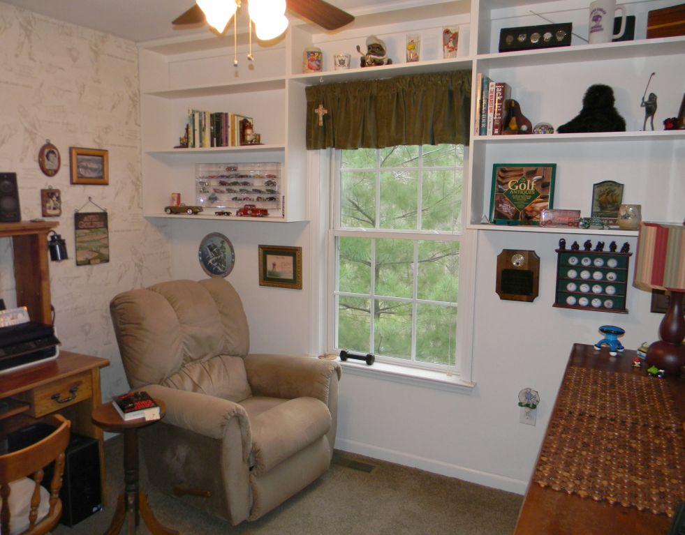 3116 McVitty Road Roanoke, VA 24018 - Photo 20 of 36 Bedroom 3