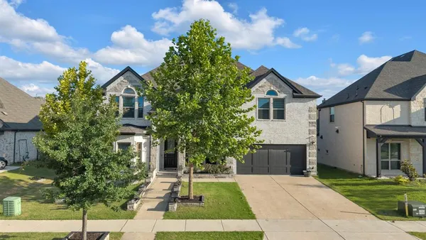 $869,499 | 11957 Hickory Knoll Lane, Frisco, TX 75035