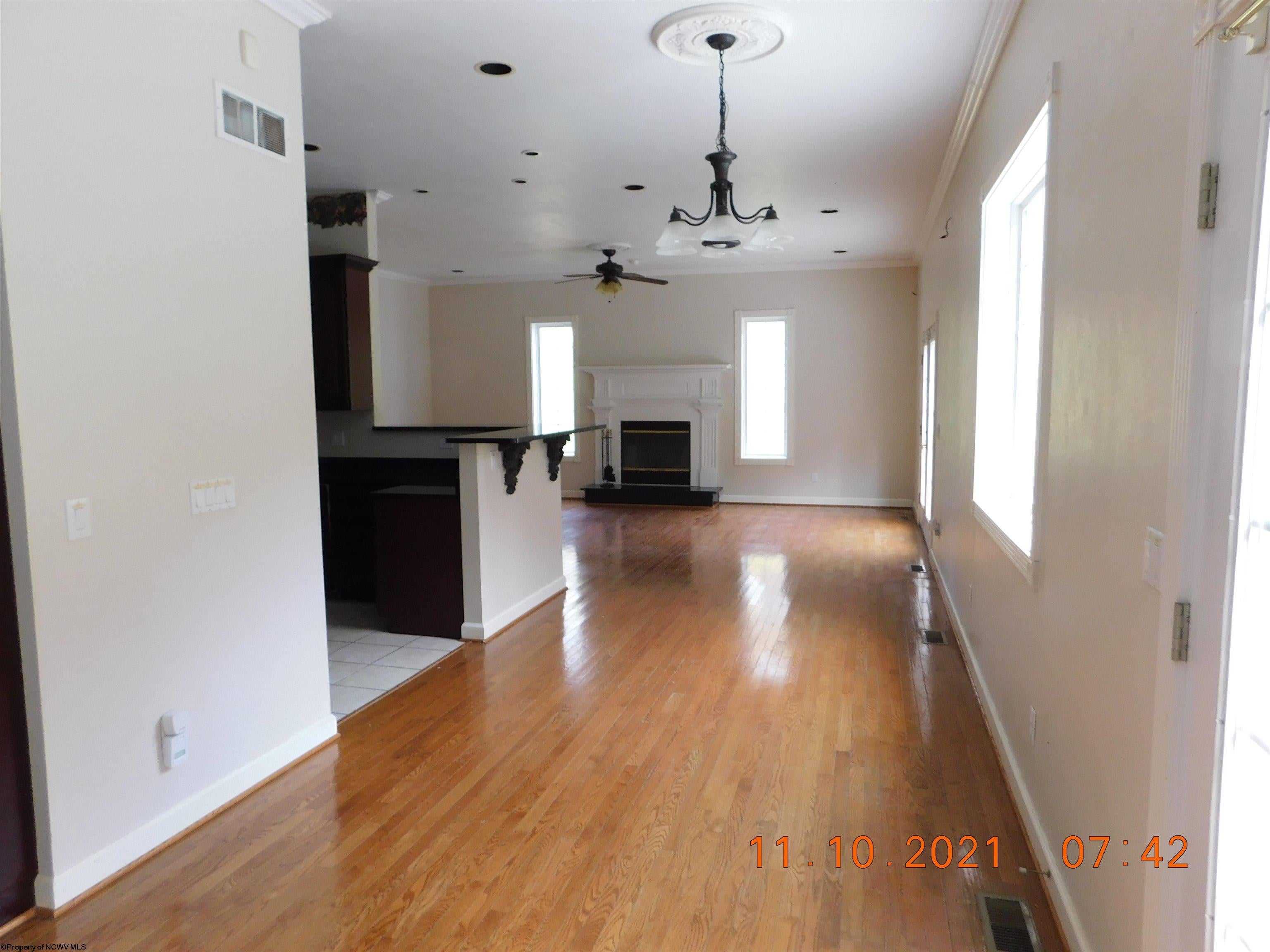 414 Cleer Road Bridgeport, WV 26330 - Photo 6 of 22 Gallery Image 6