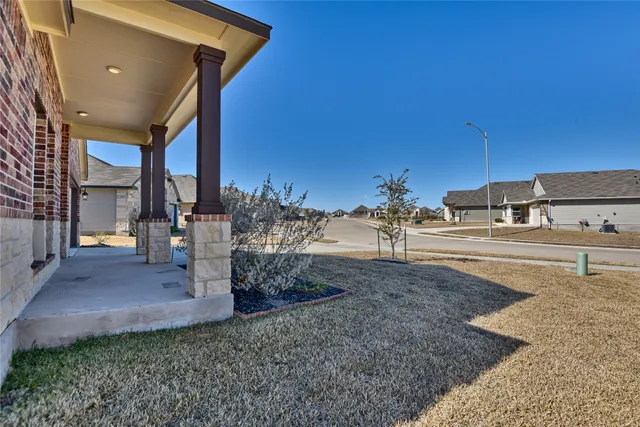 $298,000 | 1025 Briscoe Street, Brenham, TX 77833