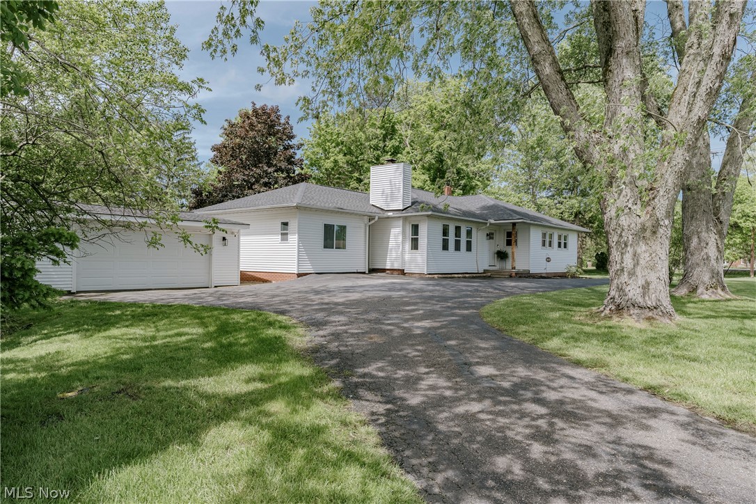 7809 Fairmount Road Novelty, OH 44072 - Photo 2 of 36