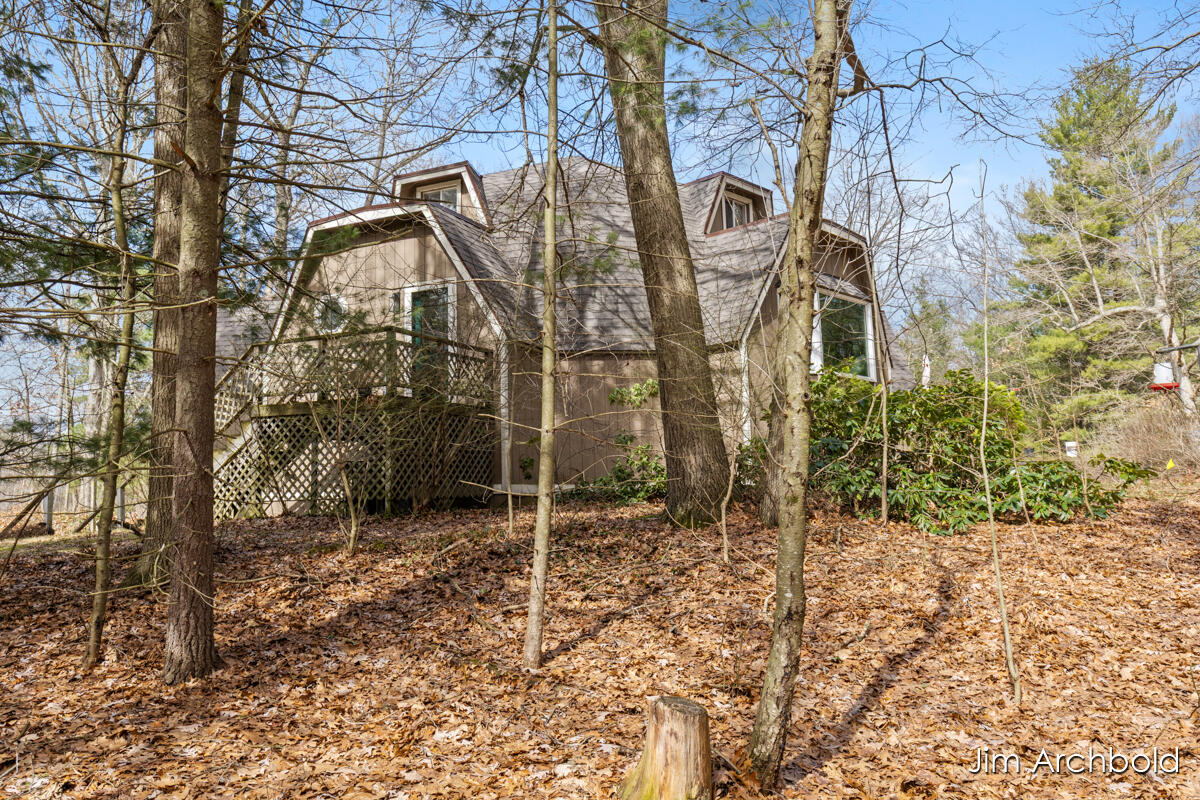 2447 North Roberts Road Muskegon, MI 49445 - Photo 3 of 40 IMG_1002
