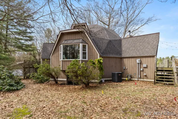 $389,900 | 2447 North Roberts Road, Muskegon, MI 49445