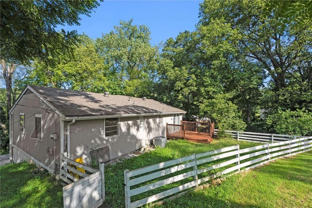 3801 Northeast Antioch Road Kansas City, MO 64117 - Photo 25 of 28