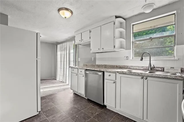 $205,000 | 3801 Northeast Antioch Road, Kansas City, MO 64117