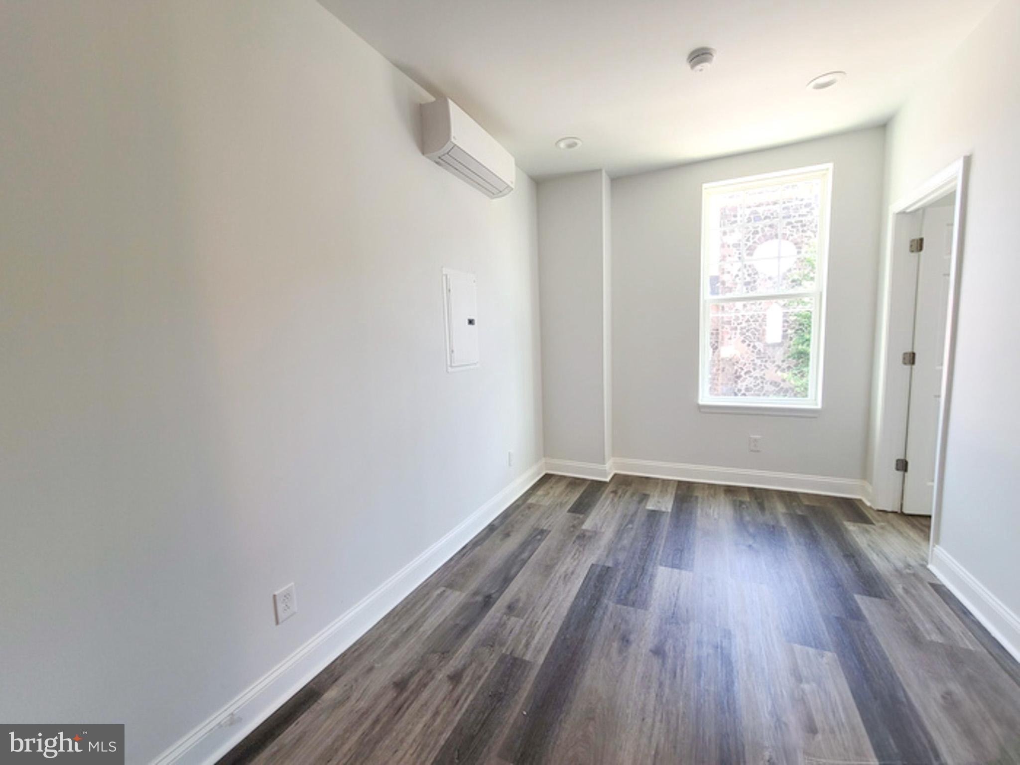 4732 Longshore Avenue, Unit 4 Philadelphia, PA 19135 - Photo 2 of 7