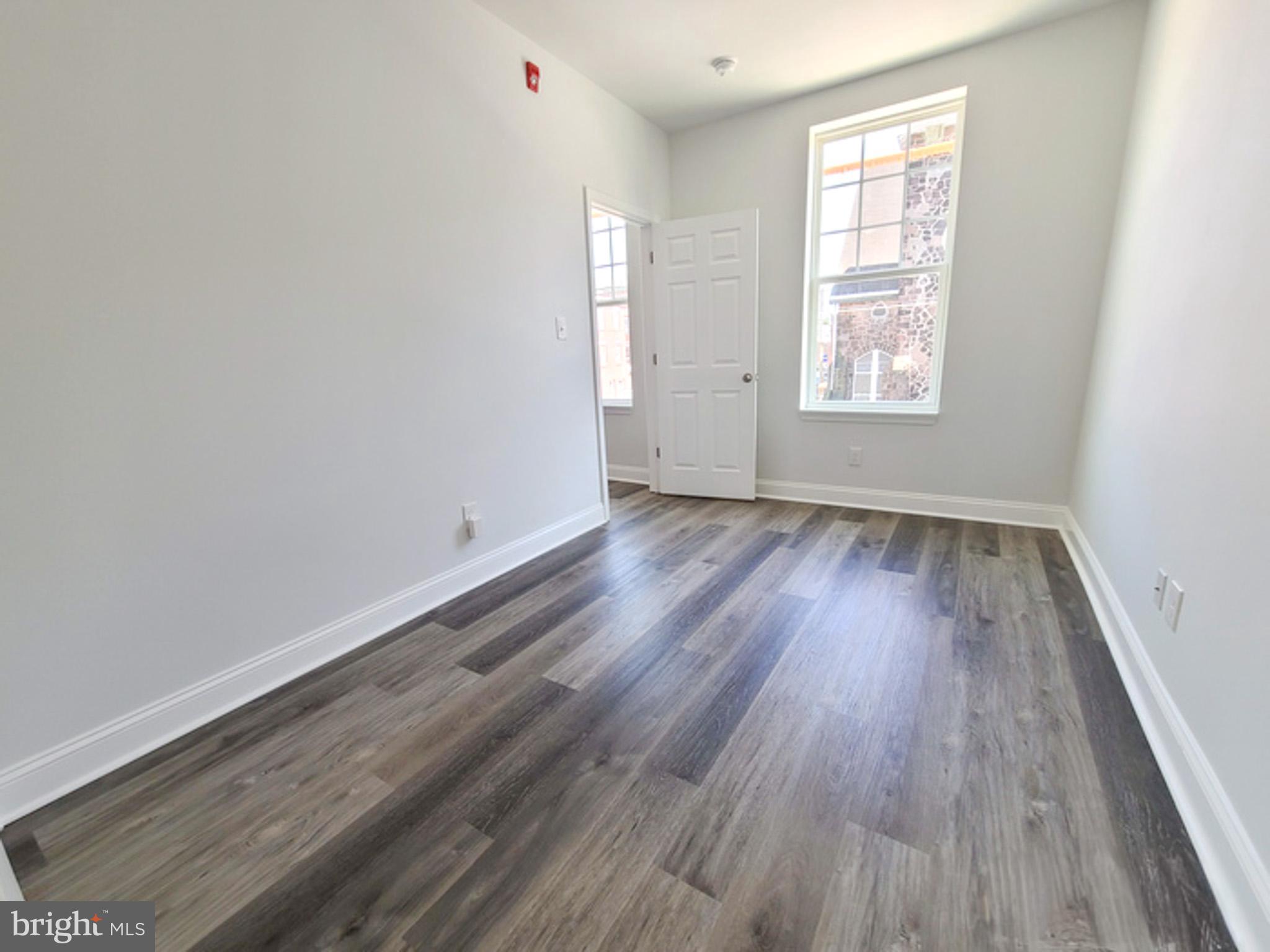 4732 Longshore Avenue, Unit 4 Philadelphia, PA 19135 - Photo 4 of 7