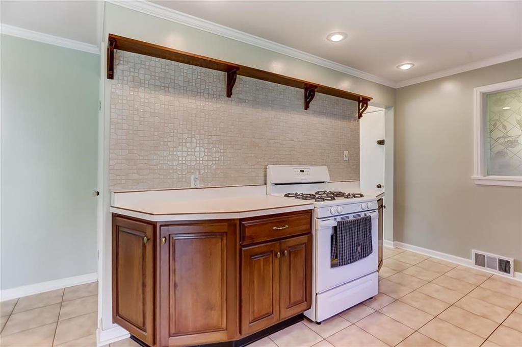 2925 Springfield Jamestown Road Springfield, OH 45506 - Photo 12 of 47