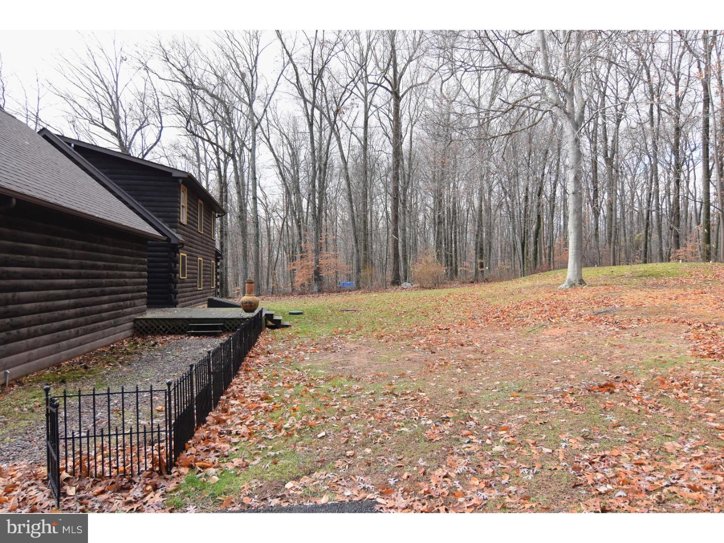 81 Overlook Road Morgantown, PA 19543 - Photo 22 of 25 Back Yard