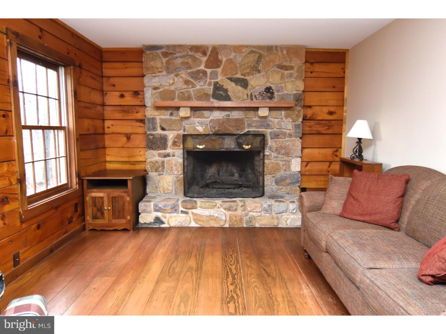 81 Overlook Road Morgantown, PA 19543 - Photo 6 of 25 Fireplace