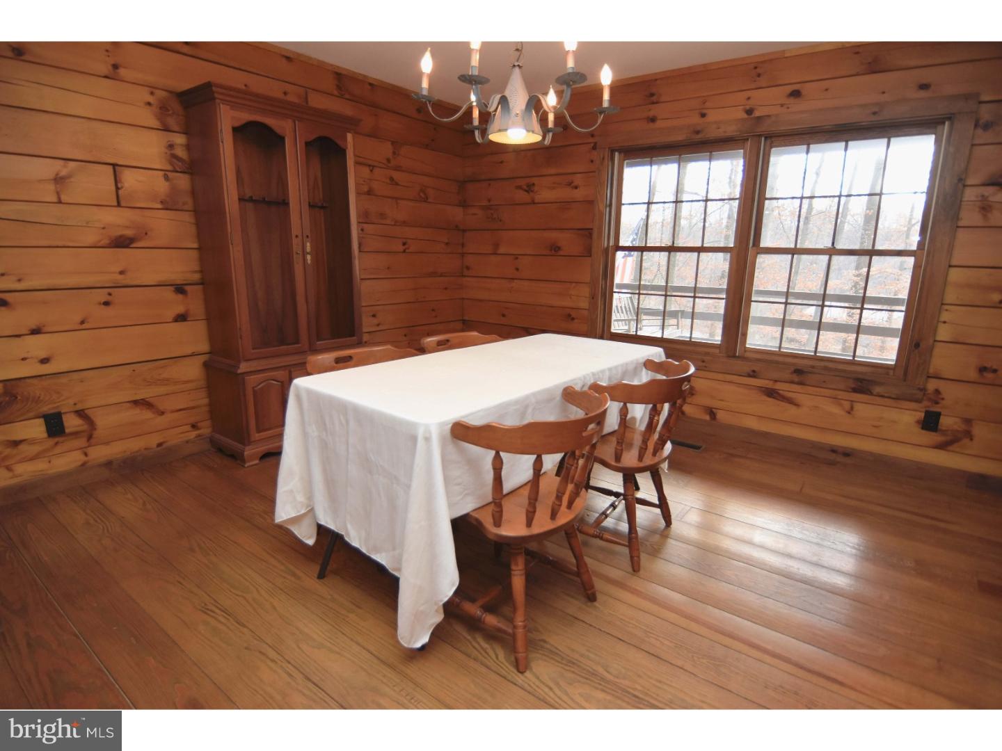 81 Overlook Road Morgantown, PA 19543 - Photo 8 of 25 Dining Room