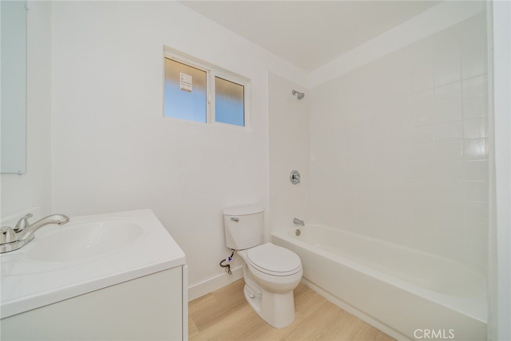 13336 Mohawk Road Apple Valley, CA 92308 - Photo 17 of 32