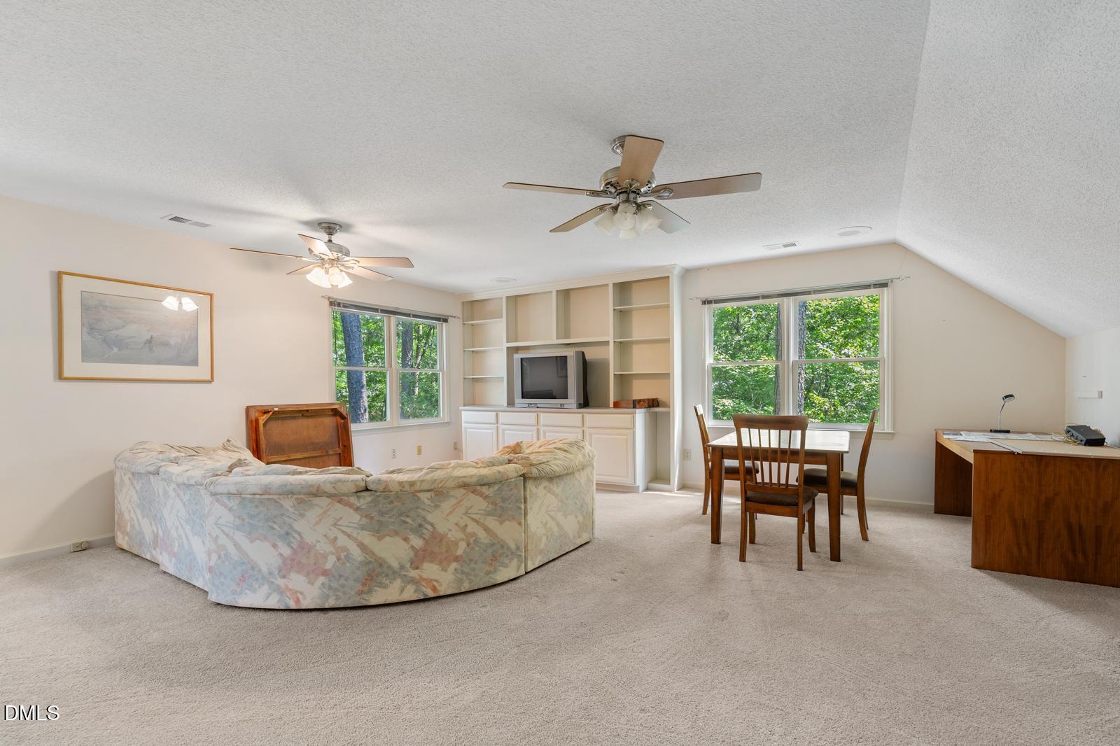 314 Hunters Crossing Cary, NC 27518 - Photo 17 of 23 19