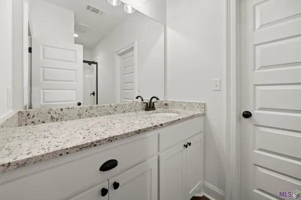 $184,900 | 10766 Tucker Lane, Unit 1B, Walker, LA 70785