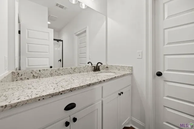 $184,900 | 10766 Tucker Lane, Unit 1B, Walker, LA 70785