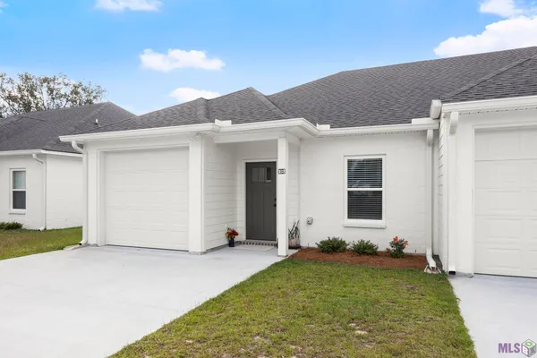 $184,900 | 10766 Tucker Lane, Unit 1B, Walker, LA 70785