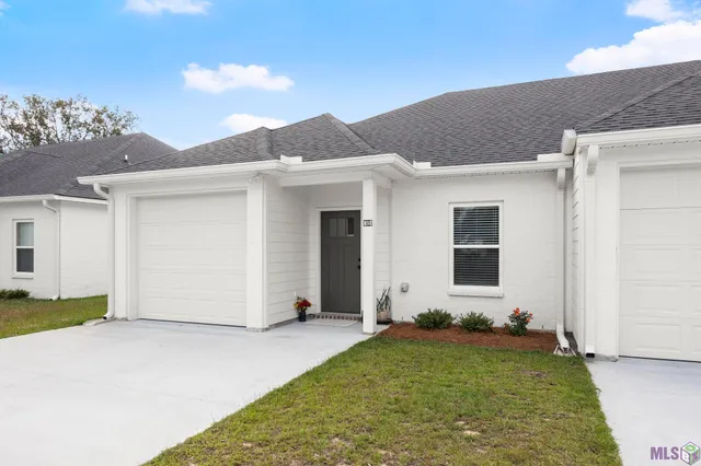 $184,900 | 10766 Tucker Lane, Unit 1B, Walker, LA 70785