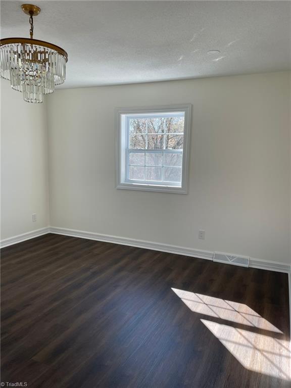 998 Nottingham Road High Point, NC 27262 - Photo 14 of 37 Gallery Image 14