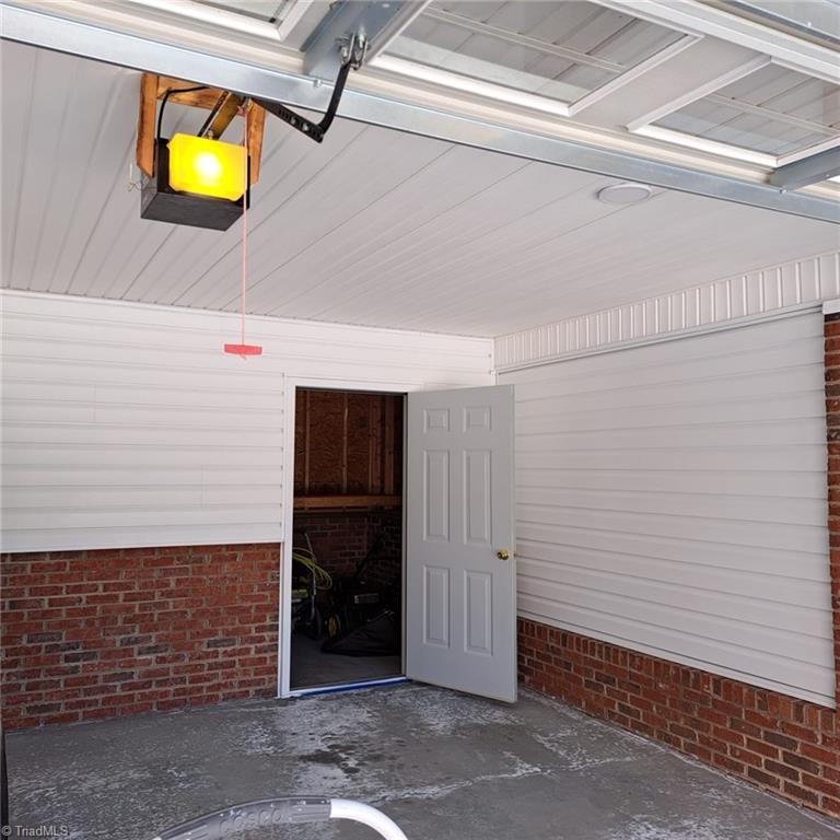 998 Nottingham Road High Point, NC 27262 - Photo 33 of 37 Gallery Image 33