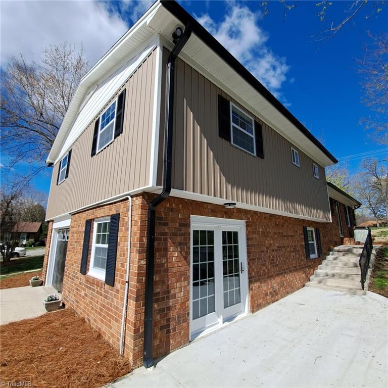 998 Nottingham Road High Point, NC 27262 - Photo 34 of 37 Gallery Image 34