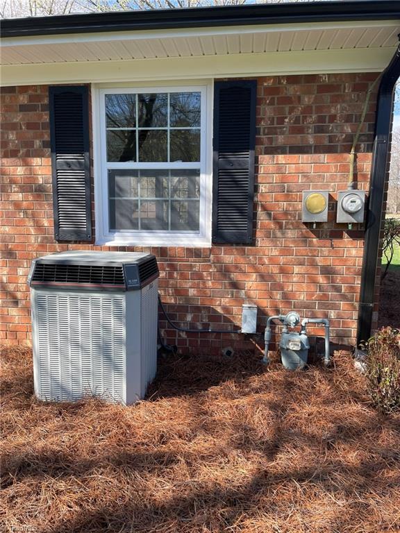 998 Nottingham Road High Point, NC 27262 - Photo 36 of 37 Gallery Image 36