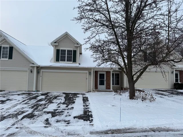 $265,000 | 7 Eagle Pine Way, Henrietta, NY 14623