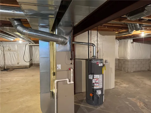 $265,000 | 7 Eagle Pine Way, Henrietta, NY 14623