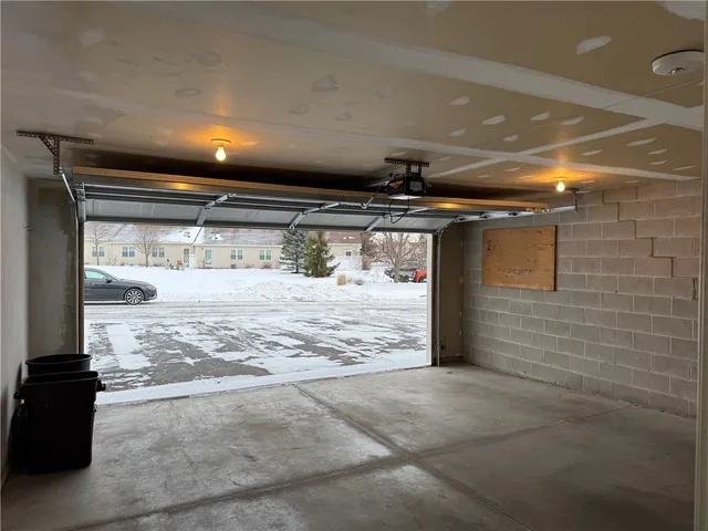 $265,000 | 7 Eagle Pine Way, Henrietta, NY 14623